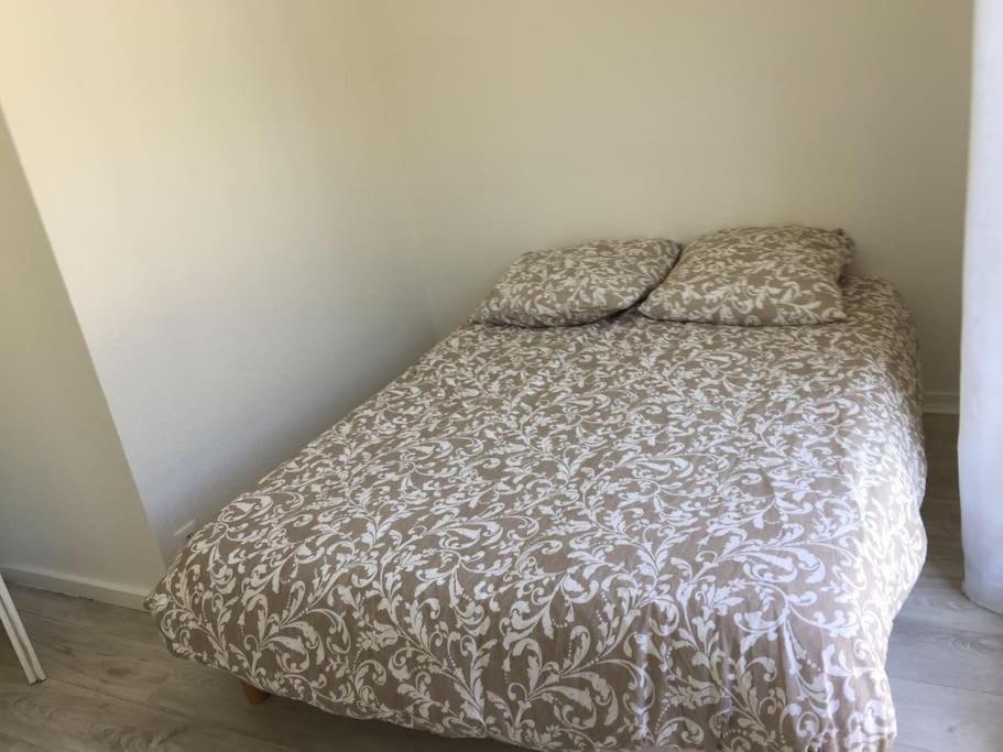 T3 En Duplex Avec Grande Piscine Apartman Anglet Kültér fotó
