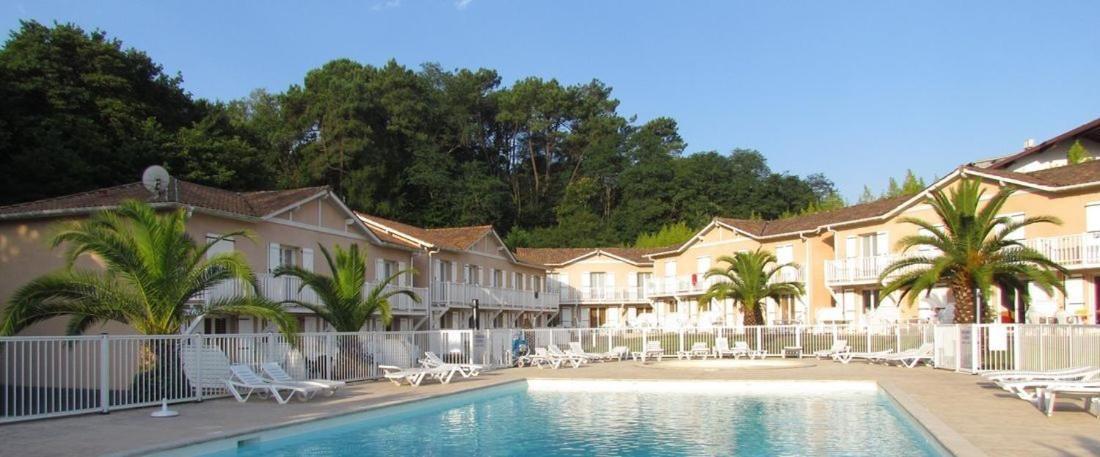 T3 En Duplex Avec Grande Piscine Apartman Anglet Kültér fotó